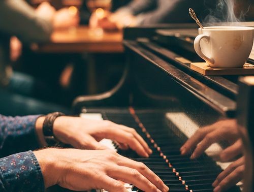 Piano Péntek a Zsolnay Kávézóban Budapest